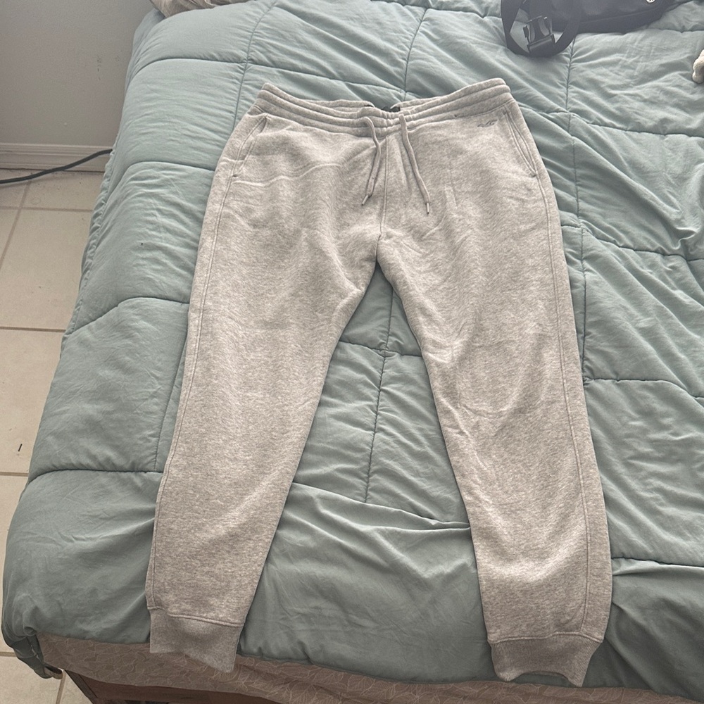Hollister Men's Light Gray Joggers